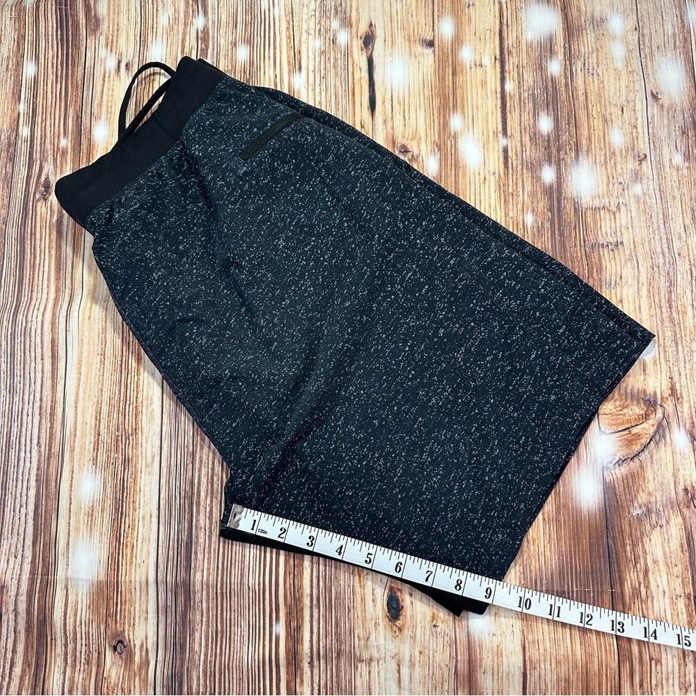 Lululemon Athletica Men's Black Shorts Unlined  Size Large - Picture 11 of 14